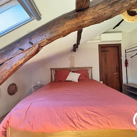 Holiday home Aux Charlots Lagarde-Hachan