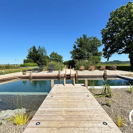 Aux Charlots Holiday home *
